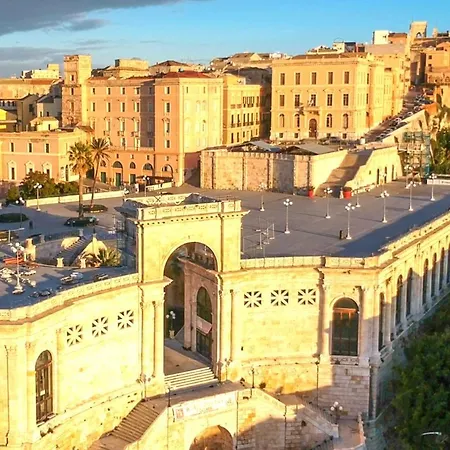 -castello Rooms- 3 * Cagliari